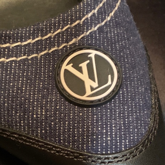 Absolutely stunning brand new, authentic rare abd Louis Vuitton denim shoes 7 - Picture 17 of 17